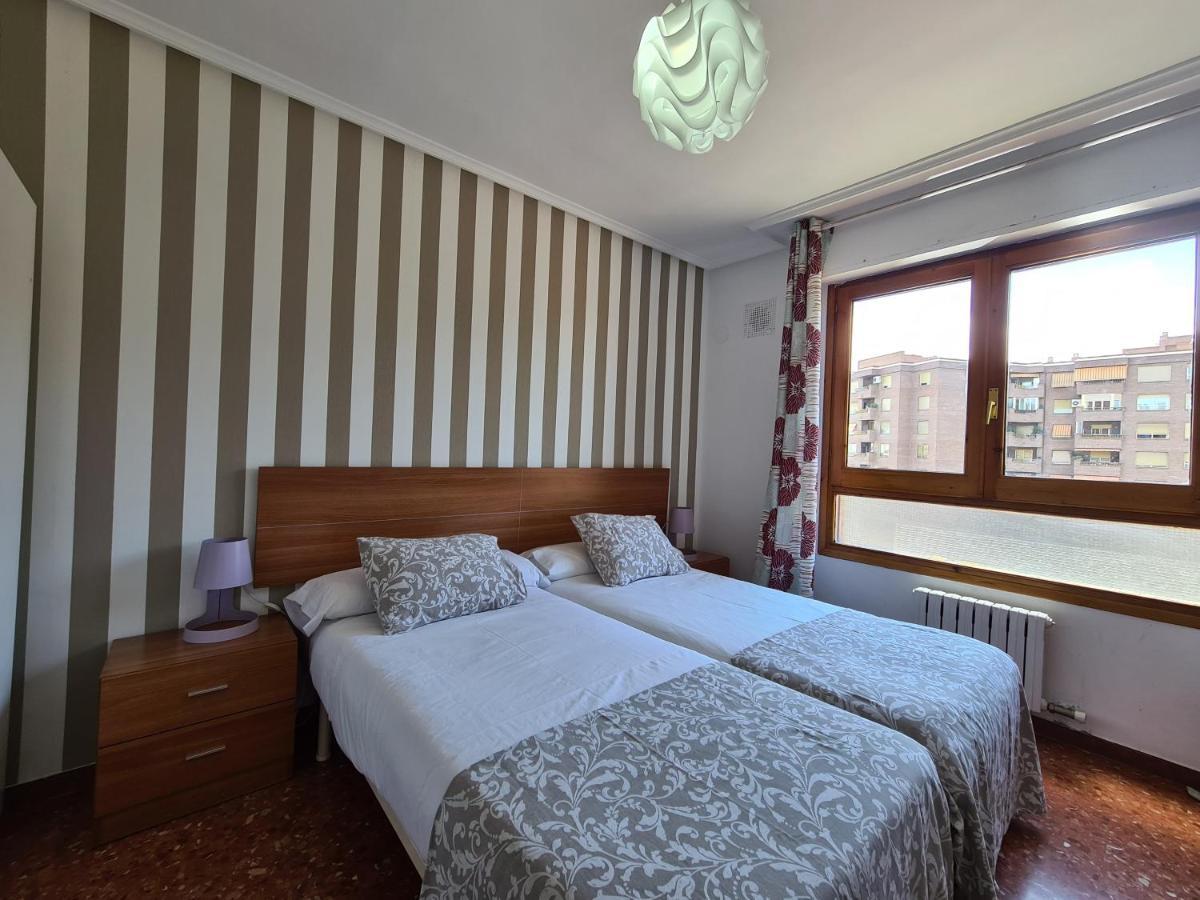 Dos Torres Tauriel - Espacioso Apartamento Con Impresionantes Vistas Y Garaje Privado Zaragoza Ngoại thất bức ảnh